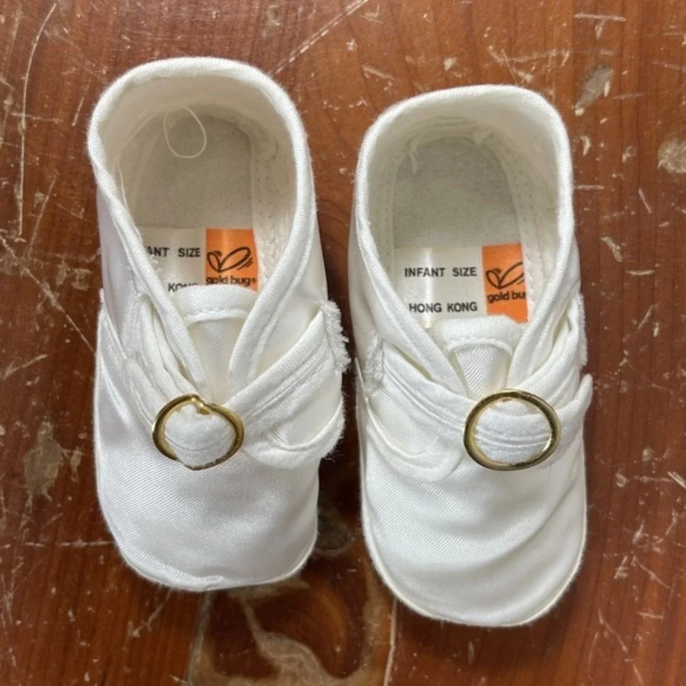 Vintage Gold Bug Adorables TV‎ Bootees White Satin Infant Baby Shoes NIB
